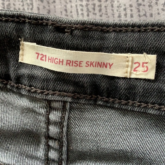 Levi’s Black Jeans - Picture 4 of 5